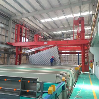 Bom preço MEIAL 900Ton/M Linha de anodização automática Tipo de operação de processo On-line