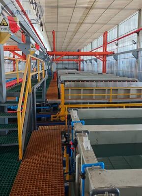 Bom preço Linha de anodização de alumínio de capacidade 150 T/M com espessura de película de 8-12 μm e comprimento máximo do perfil de 6500 mm on-line