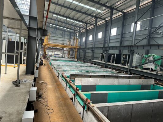 Bom preço Linha de Produção de Anodização Manual de 1000 T/mês com Comprimento Máximo de Perfil de 6500mm e Espessura de Filme de 8-12µm on-line