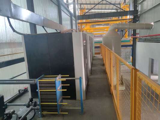 Bom preço Tanque de tratamento anodizante anti-corrosivo de PP 8000x1200x1500mm Estrutura de aço reforçada Processo de eletrólito de ácido sulfúrico/TECNOLOGIA MEI-AL on-line